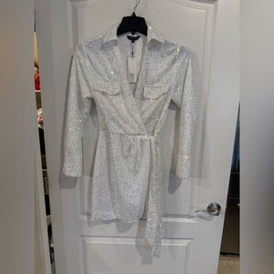 Strut & bolt white pearlescent sequin wrap, mini dress, long sleeves size medium